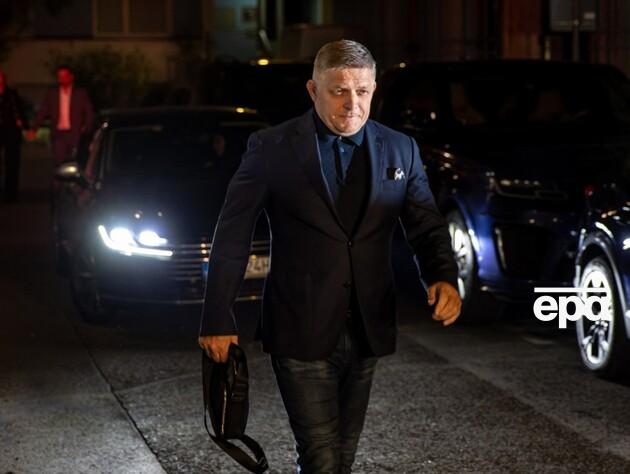 На выборах в Словакии побеждает партия экс-премьера Фицо. Он выступает за отказ от поддержки Украины