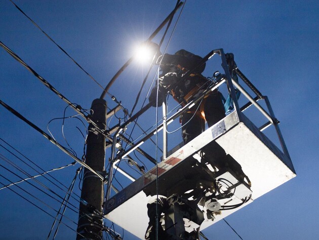 Энергетики ДТЭК в сентябре возобновили поставки света для 262 тыс. семей