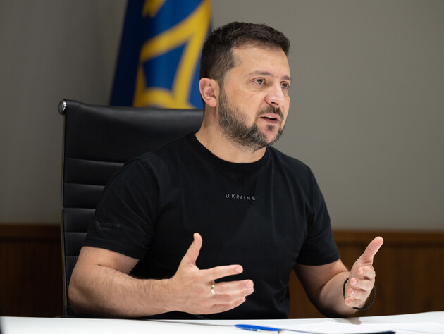 Росія зараз є слабшою, будь-які паузи в підтримці України – допомога винятково РФ – Зеленський