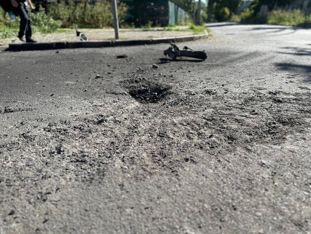 Росіяни вранці вдарили по Херсону, загинули чоловік і жінка – ОВА