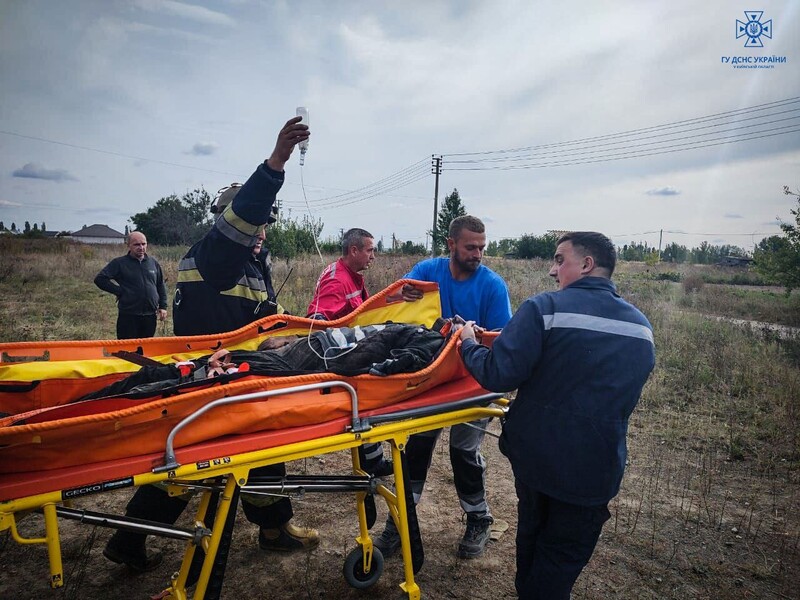 В Киевской области бригада энергетиков подорвалась на мине. Один человек тяжело ранен