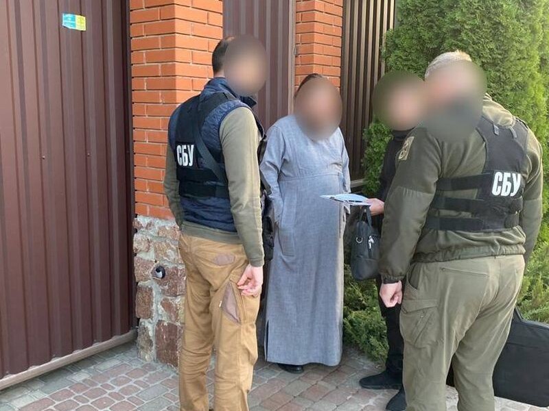 Находящемуся под домашним арестом митрополиту УПЦ МП объявили о новом подозрении