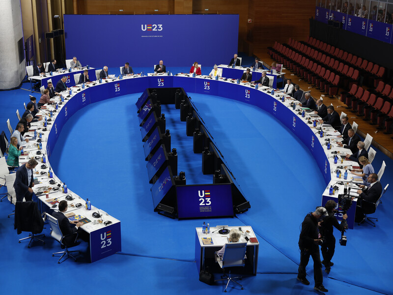 "Будущее стран-кандидатов – в ЕС". Лидеры ЕС в декларации неформального саммита заявили о поддержке Украины