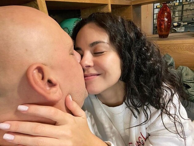 Потап показал новое фото с Каменских, сделанное в салоне автомобиля 