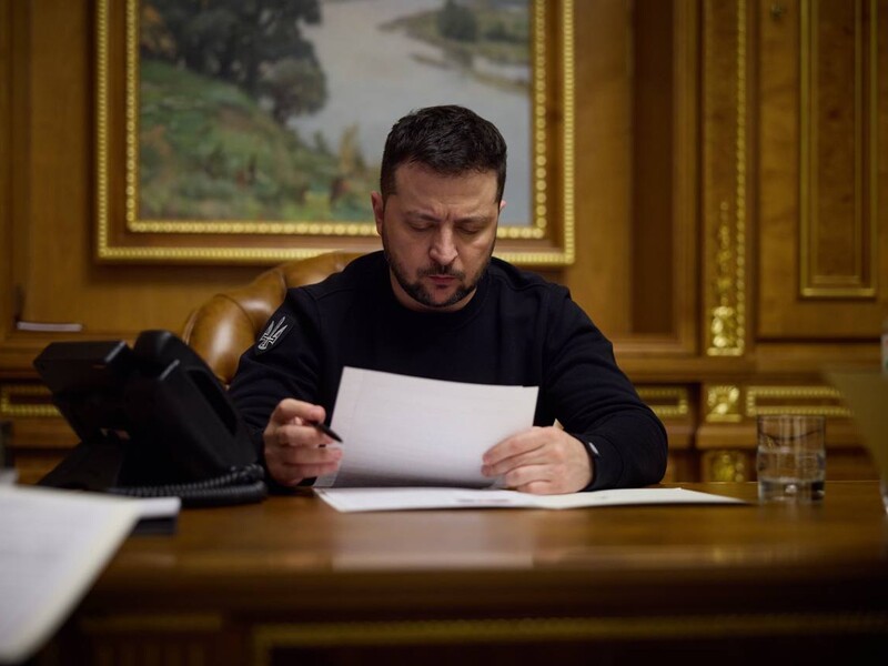 Зеленський підписав закон про поновлення електронного декларування