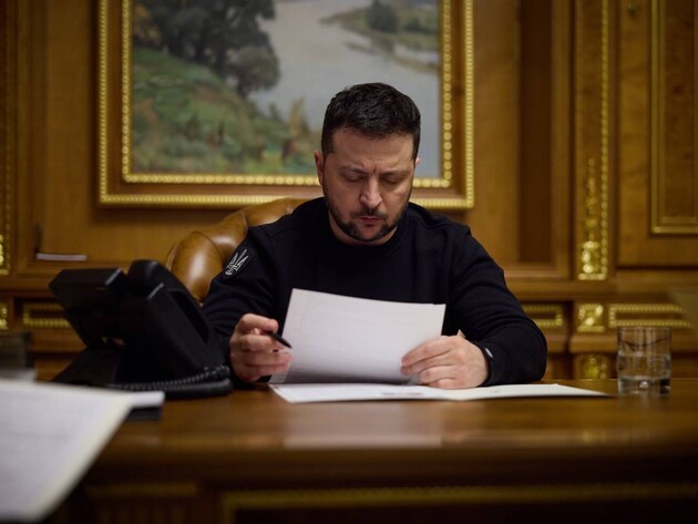 Зеленський підписав закон про поновлення електронного декларування