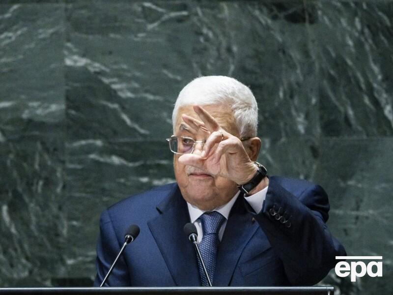 Глава Палестины заявил о необходимости перехода к "политическим действиям"
