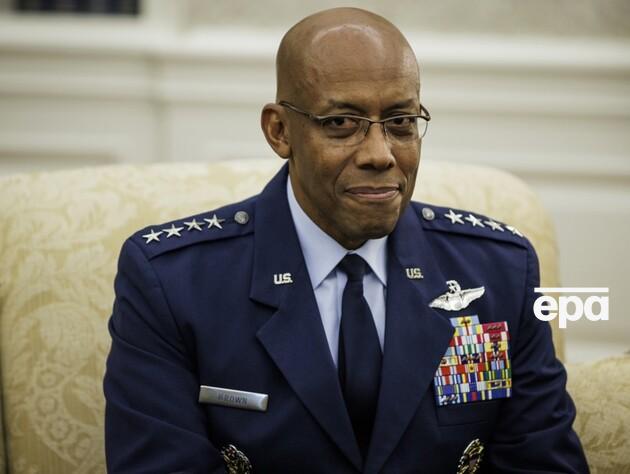 Залужный обсудил с главой комитета начальников штабов США активизацию РФ на фронте и потребности ВСУ 