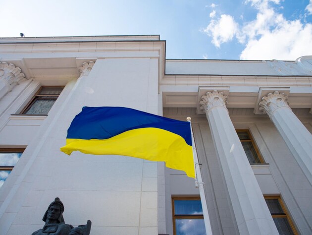 Почти треть населения Украины считает, что между военным и политическим руководством страны есть серьезные конфликты в вопросе войны – опрос