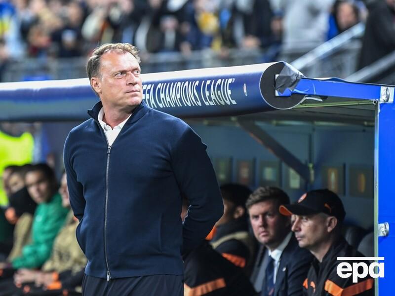 Донецький "Шахтар" звільнив головного тренера з Нідерландів після трьох місяців його роботи