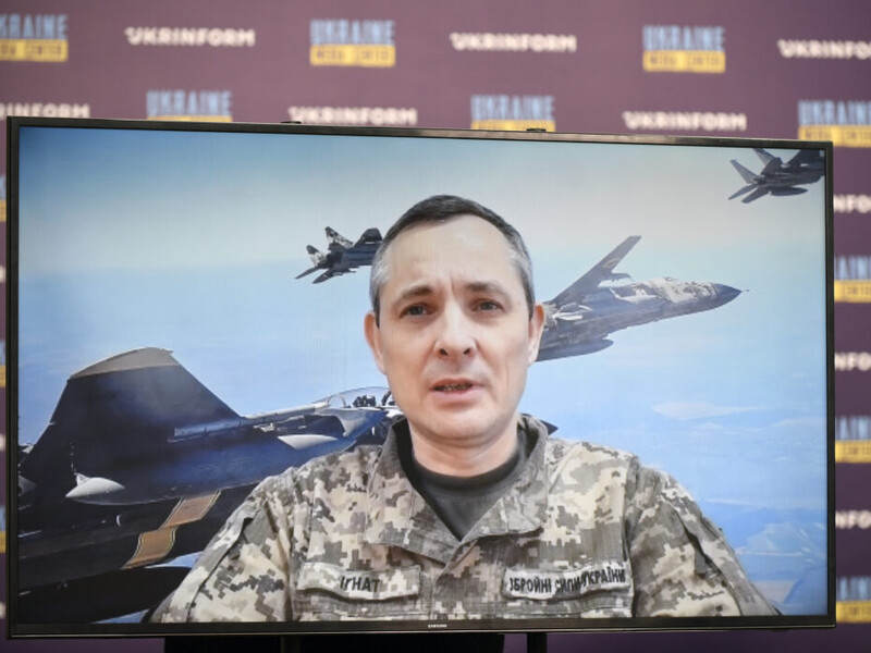 Игнат рассказал, какие вертолеты оккупантов базировались на аэродромах в Бердянске и Луганске, по которым ударили ВСУ