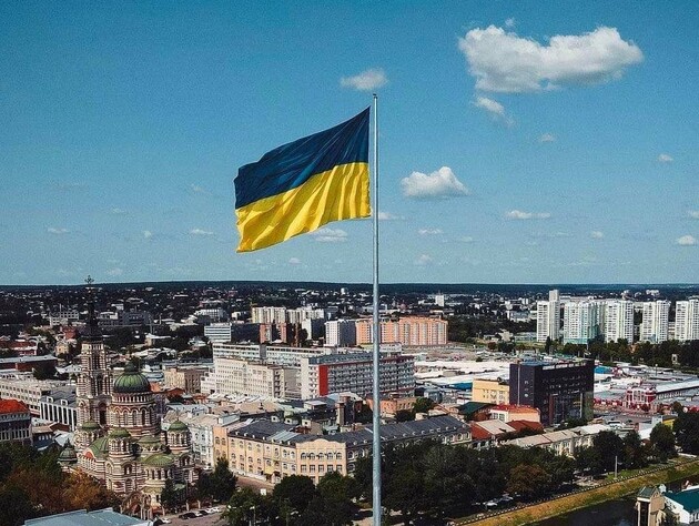 РФ нанесла удар по Харькову. Мэр сообщил, что ранена женщина, часть города осталась без света