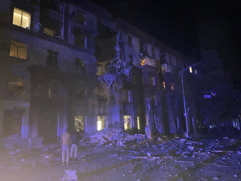 Погибшие в Донецкой и Херсонской областях, ракетные удары с жертвами по Днепропетровской и Запорожской. Сводка ОВА 