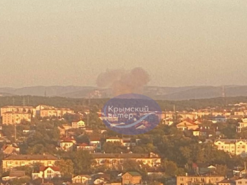 РосЗМІ підтвердили влучання ракети у військову частину під Севастополем, є поранений