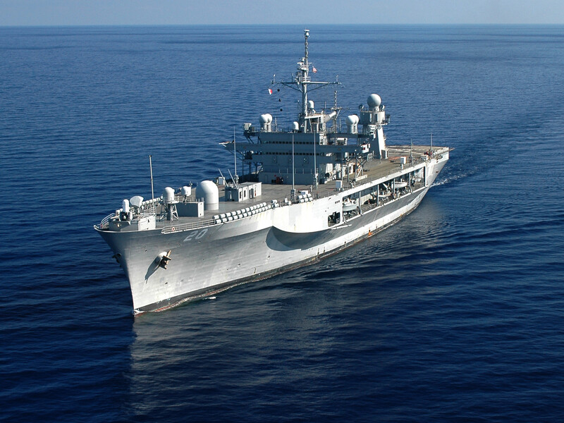 Флагманский корабль управления ВМС США Mount Whitney направился в Восточное Средиземноморье ближе к Израилю