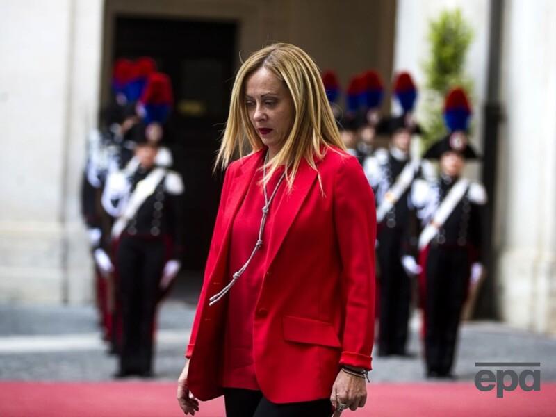 Прем'єр-міністерка Італії Мелоні розсталася зі своїм цивільним чоловіком після 10 років стосунків. ЗМІ озвучили причини цього рішення