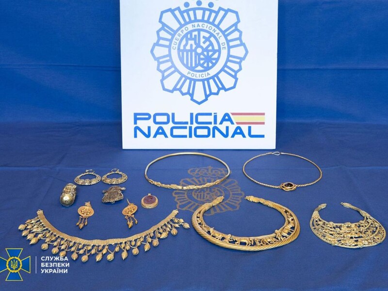 В Испании задержали контрабандистов, которые в Мадриде хотели продать cкифское золото из Украины более чем на €60 млн – СБУ