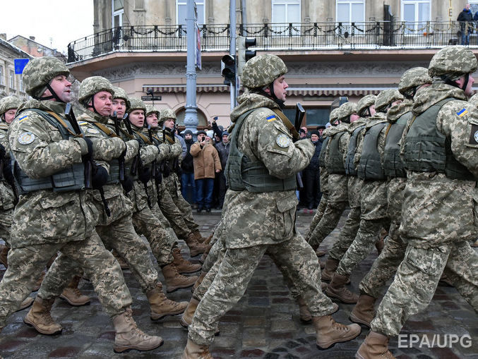 Генштаб: Выпускникам военных кафедр повезет, если их призовут в армию