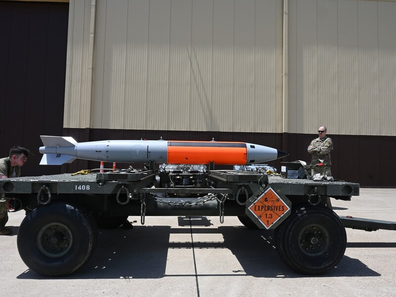 Пентагон анонсував створення нової моделі ядерної бомби B61-13
