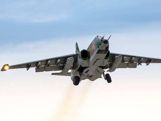 Українські прикордонники збили російський військовий літак