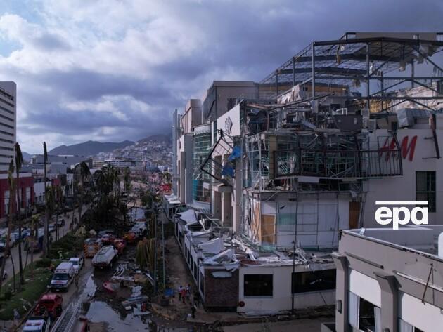 В мексиканском Акапулько жертвами урагана стали 39 человек