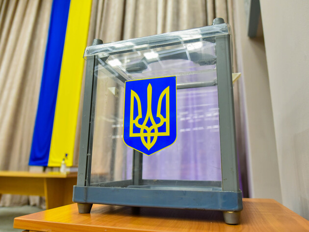 Большинство украинцев против проведения выборов во время войны – опрос