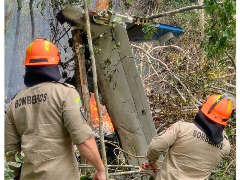 В Бразилии разбился самолет с 12 людьми на борту, никто не выжил. Среди погибших – годовалый ребенок