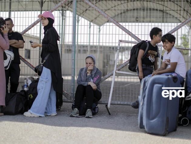 Эвакуация из сектора Газа началась, но украинцы еще не выехали – посол в Египте 