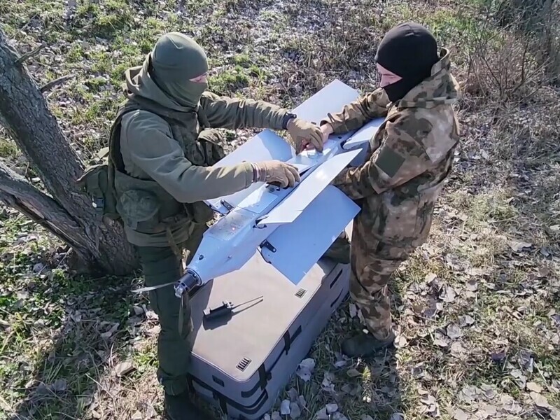 Окупанти атакують "Ланцетами" пріоритетні цілі в Україні й полюють на артилерію ЗСУ – британська розвідка