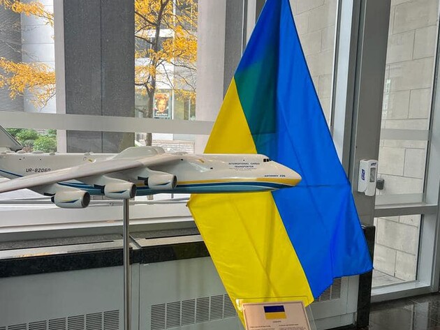 В штаб-квартире ICAO открыли стенд с украинским самолетом Ан-225 
