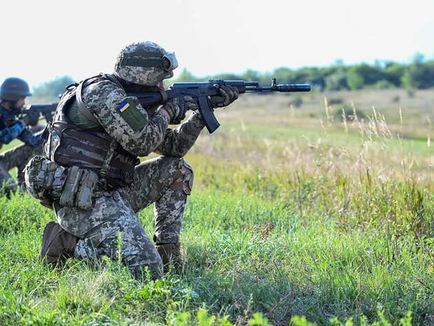 ВСУ отразили десятки атак оккупантов под Марьинкой, Авдеевкой и Синьковкой. Россияне восемь раз пытались вернуть себе позиции под Клещиевкой – Генштаб