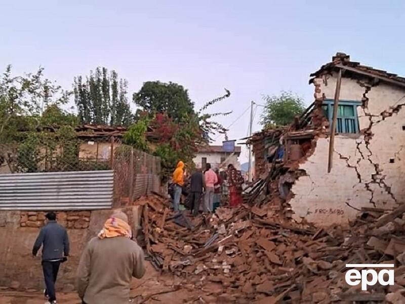В Непале произошло землетрясение, его жертвами стали не менее 157 человек