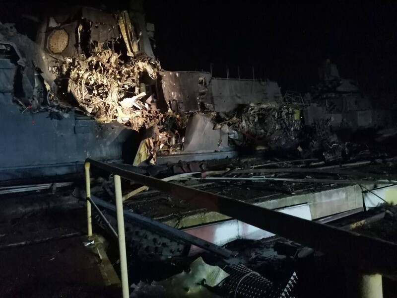 ВСУ показали фото поврежденного в Керчи российского корабля "Аскольд"