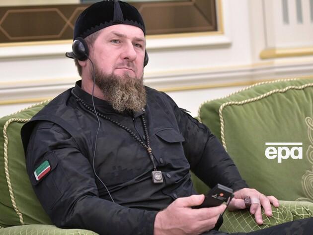 Кадиров вирішив звільняти чиновників, чиї діти не розмовляють чеченською мовою