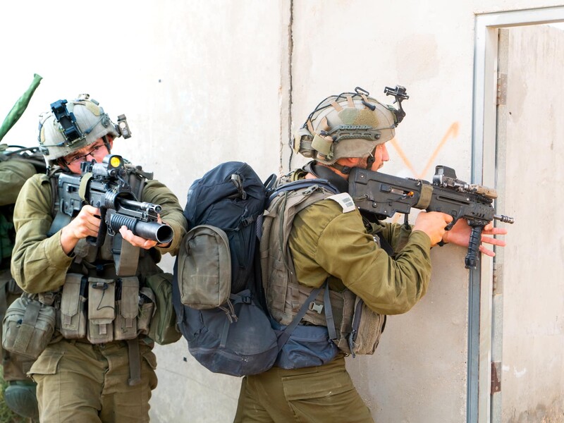ЦАХАЛ заявив про взяття великого опорного пункту ХАМАС із кількома входами в тунелі під Газою