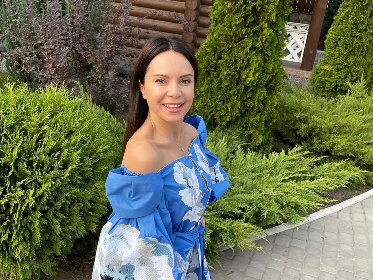 Бисексуалдармен онлайн порно көру Үлкен саңылаулар