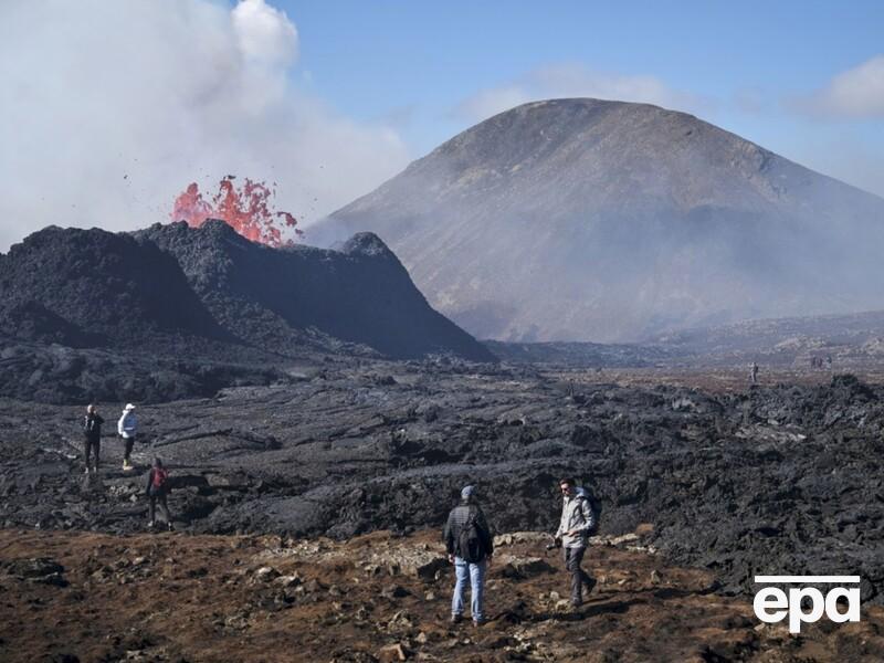 На південному заході Ісландії оголосили НС та евакуацію тисяч жителів у зв'язку із загрозою виверження вулкана