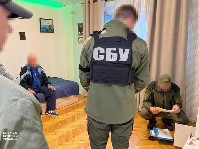СБУ затримала двох підозрюваних, які "полювали" на Patriot і фотографували наслідки ворожих прильотів по Києву та Черкасах