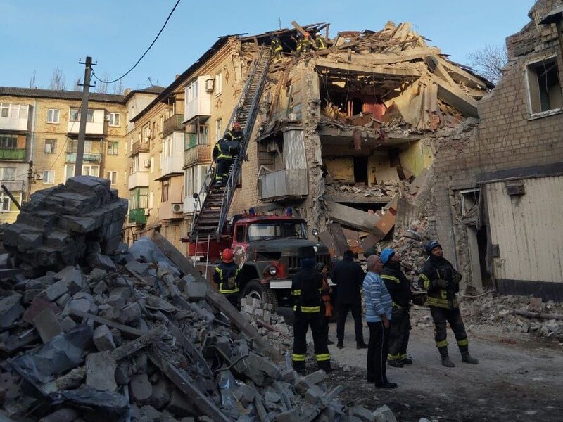 После ракетного удара по Донецкой области спасатели ищут четырех пропавших – ОВА