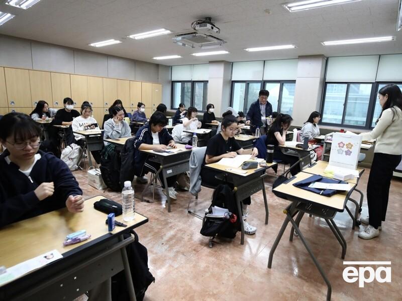 У Південній Кореї перенесли понад 90 авіарейсів, щоб шум не заважав національному іспиту з англійської