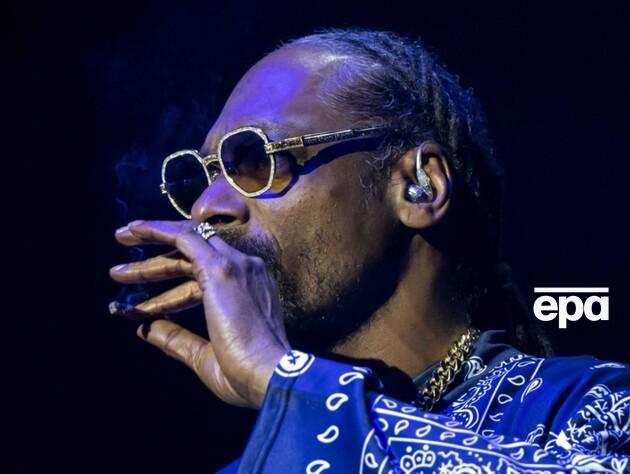 Репер Snoop Dogg заявив, що вирішив кинути палити. ЗМІ пишуть, що йдеться про марихуану