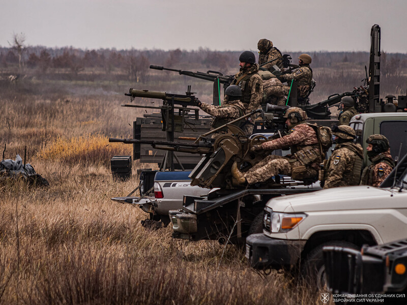 Украинские военные отбивают атаки оккупантов в районах Авдеевки и Марьинки, наступают на бахмутском и мелитопольском направлениях – Генштаб ВСУ