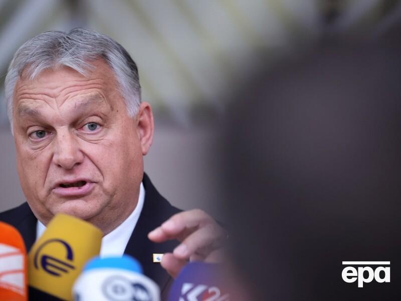 Орбана переизбрали главой партии власти в Венгрии. Он заявил, что возглавляет "правительство ниндзя, а не правительство камикадзе"