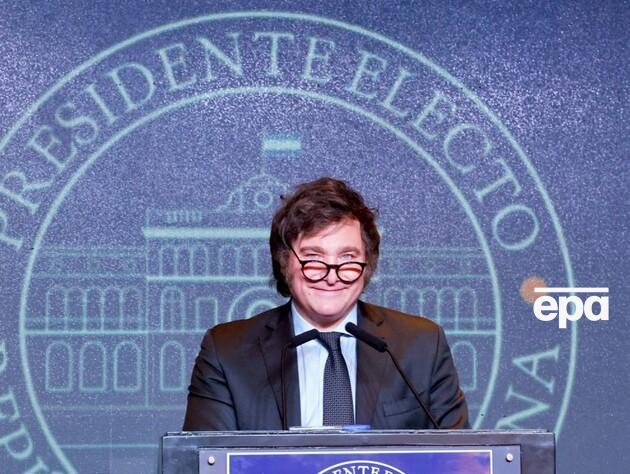 В Аргентине избрали нового президента. Он обещал отменить национальную валюту и ликвидировать центробанк