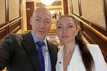 Покушения на Зеленского, Коломойский без связи, Зеленский о Залужном, помилование Саакашвили. Стрим Бацман с Гордоном. Трансляция