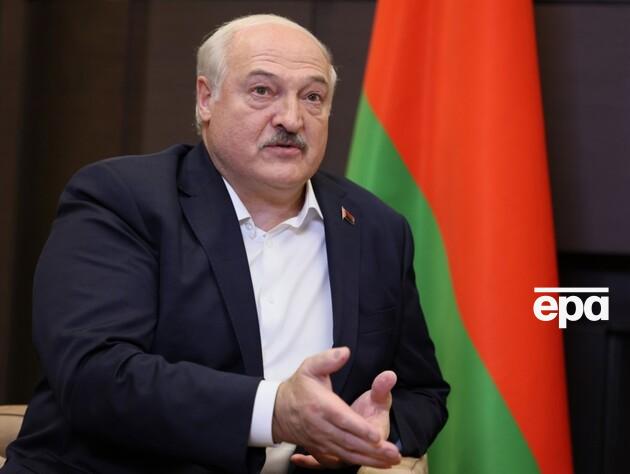 Лукашенко заявив, що тільки ядерна зброя 