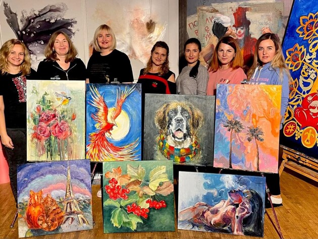 У Києві відкриється виставка картин, створених дружинами українських захисників, які загинули на війні