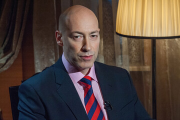 Атака Арестовича, переворот, Путин запросил мира, Запад поддержал Залужного, развод Тищенко. 