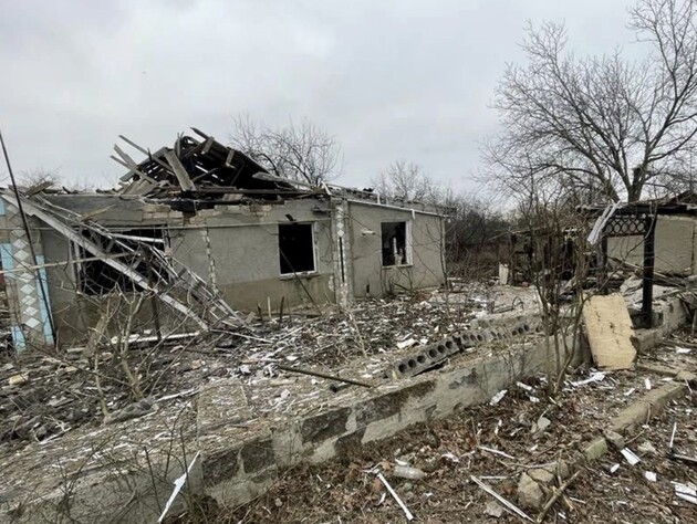 Оккупанты за сутки обстреляли 10 областей Украины. Есть погибшие и раненые, включая детей, в Херсоне атакована детская библиотека, в Харьковской области – объект инфраструктуры