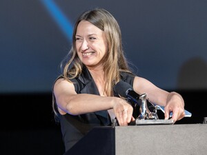 Втеча з Росії, розлучення з російським чоловіком, Лозниця. Інтерв'ю Полторацького із режисеркою Вродою. Відео